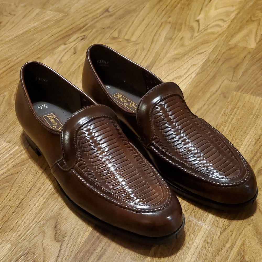 Bond Street Mahogany Brown Leather Loafers Mens Size 9.5